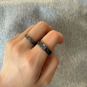 Black Glitter Ring Set